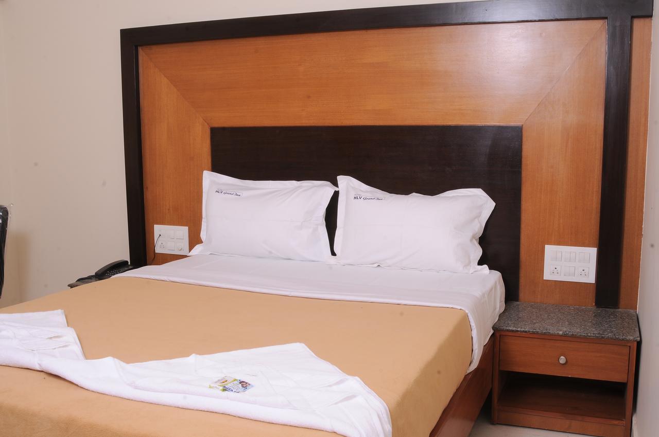Hlv Grand Inn Bengaluru Kültér fotó