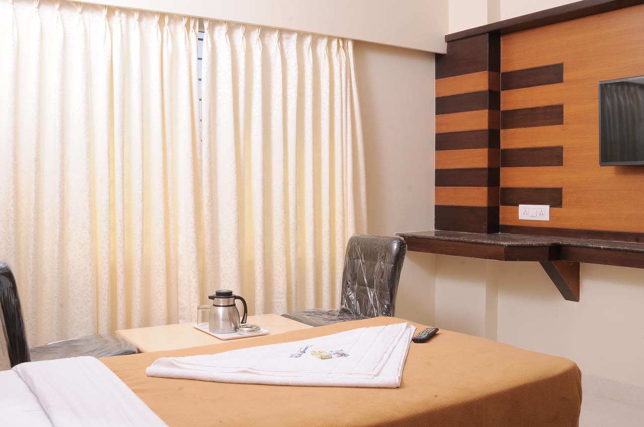 Hlv Grand Inn Bengaluru Kültér fotó
