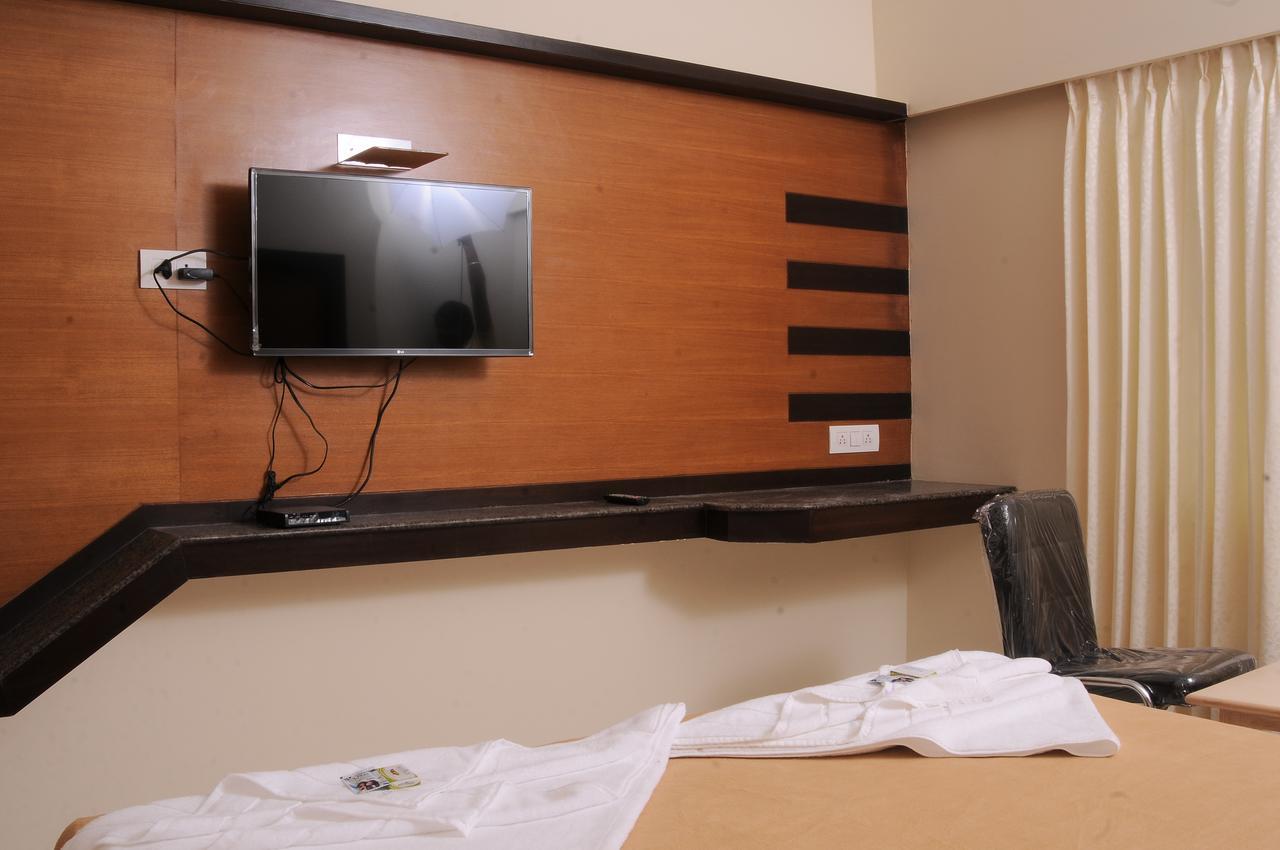 Hlv Grand Inn Bengaluru Kültér fotó