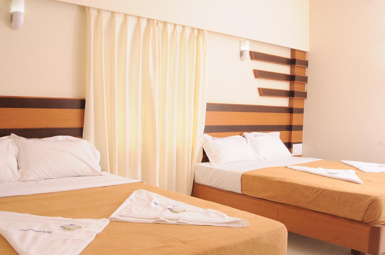 Hlv Grand Inn Bengaluru Kültér fotó