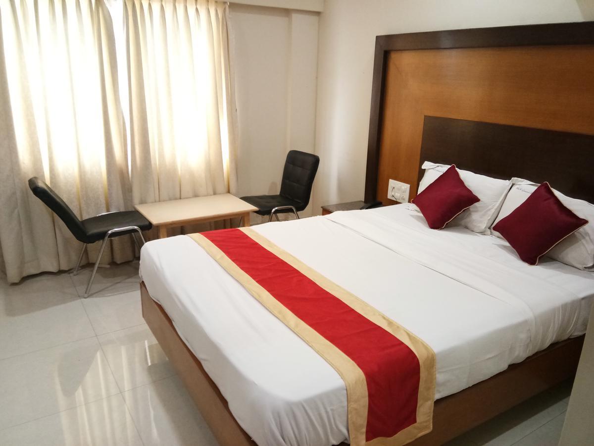Hlv Grand Inn Bengaluru Kültér fotó