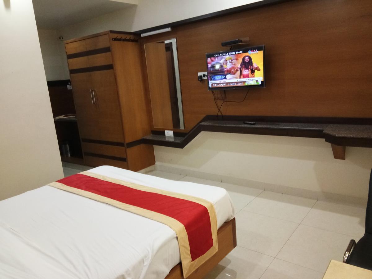 Hlv Grand Inn Bengaluru Kültér fotó