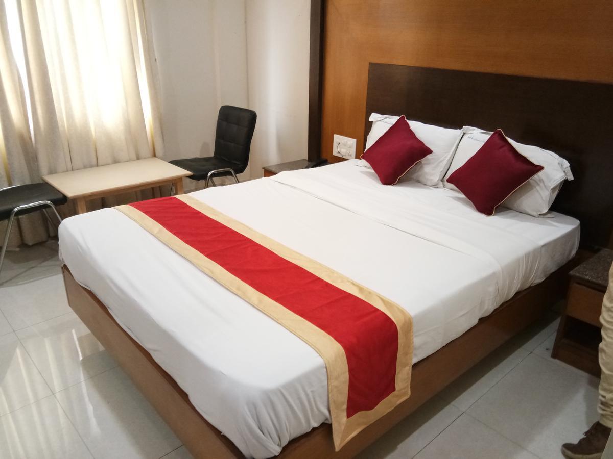 Hlv Grand Inn Bengaluru Kültér fotó