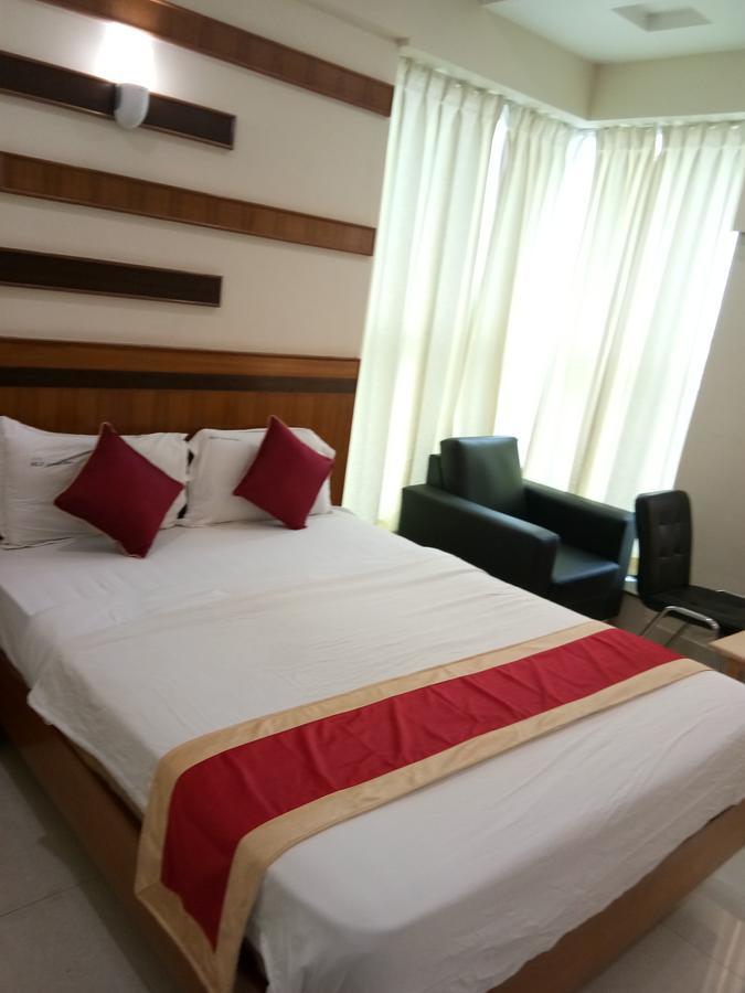 Hlv Grand Inn Bengaluru Kültér fotó